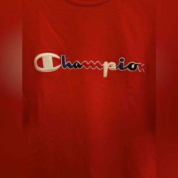 Champion embroidered logo Red short sleeved T-shirt L - Picture 2 of 10